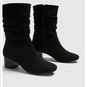 Lane Bryant dream cloud Audrey slouchy black suede 7 wide